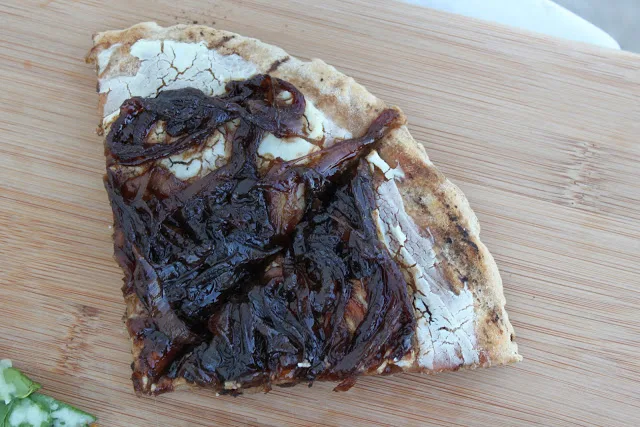 goat cheese and balsamic caramelized onion pizza