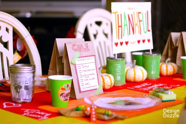 http://www.designdazzle.com/2012/11/christmas-wonderful-a-thanksgiving-table-for-kids-free-printables/