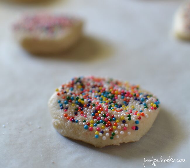 Copy Cat Publix Sprinkle Cookies - Mix them in one bowl and no refrigeration time.