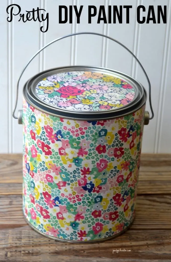 Make a Pretty Paint Can - 15 minute DIY | https://poofycheeks.com @kelsalexandra