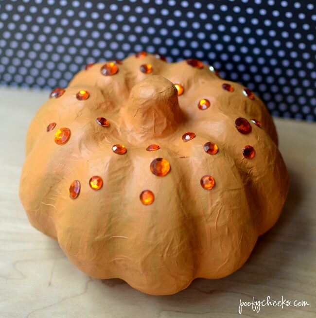 Easy DIY Fake Rhinestone Pumpkin