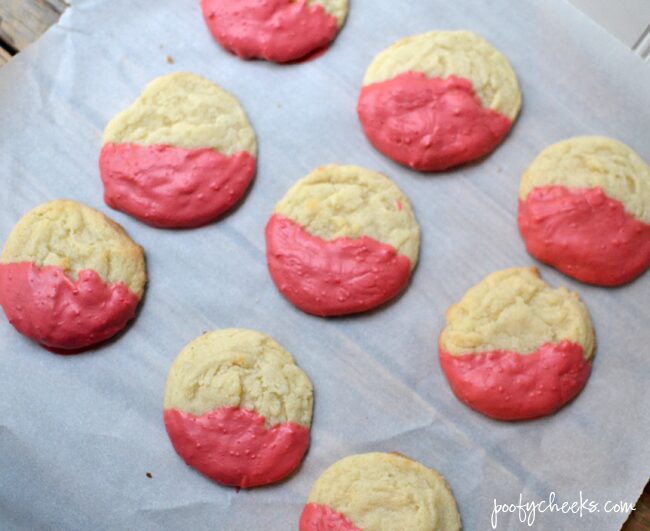 Easy Peppermint Dipped Sugar Cookie Recipe