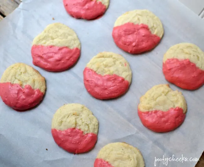 Easy Peppermint Dipped Sugar Cookie Recipe