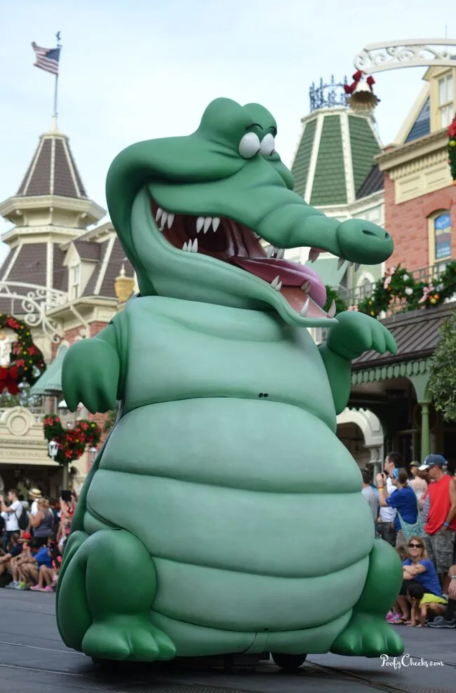 Disney Vacation - Festival of Fantasy Parade Tips