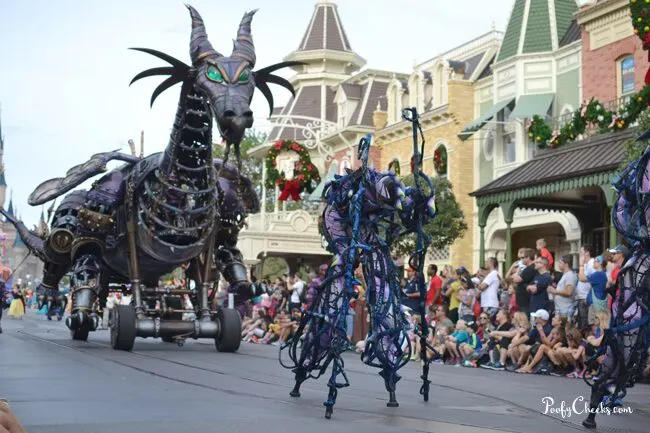 Disney Vacation - Festival of Fantasy Parade Tips