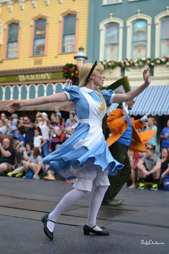 Disney Vacation - Festival of Fantasy Parade Tips