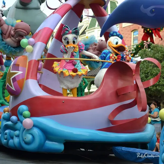 Disney Vacation - Festival of Fantasy Parade Tips