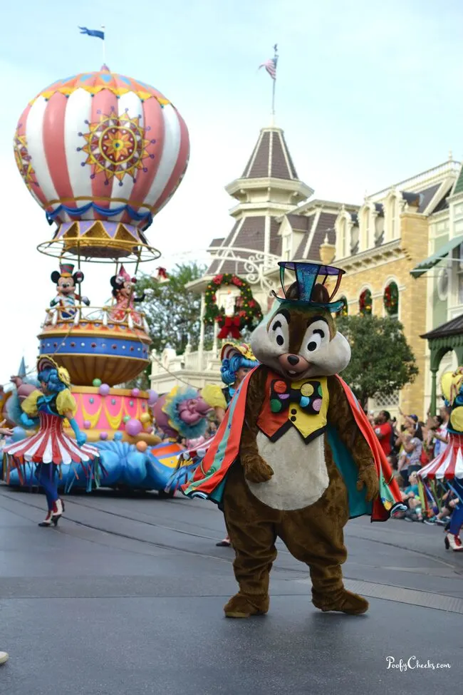 Disney Vacation - Festival of Fantasy Parade Tips