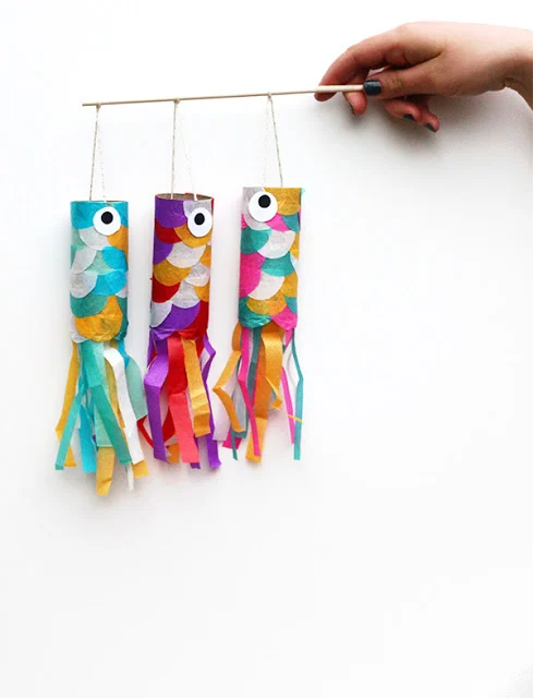 http://squirrellyminds.com/2013/05/03/koinobori-japanese-flying-carp-diy/