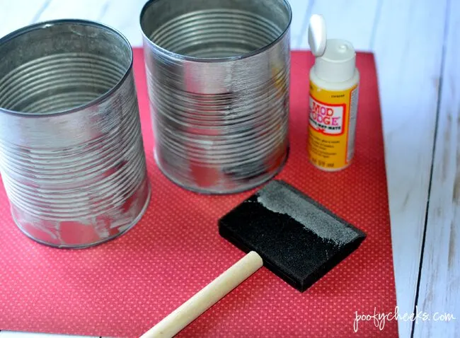 Santa Cans - Repurpose Tin Cans into Santa decorations