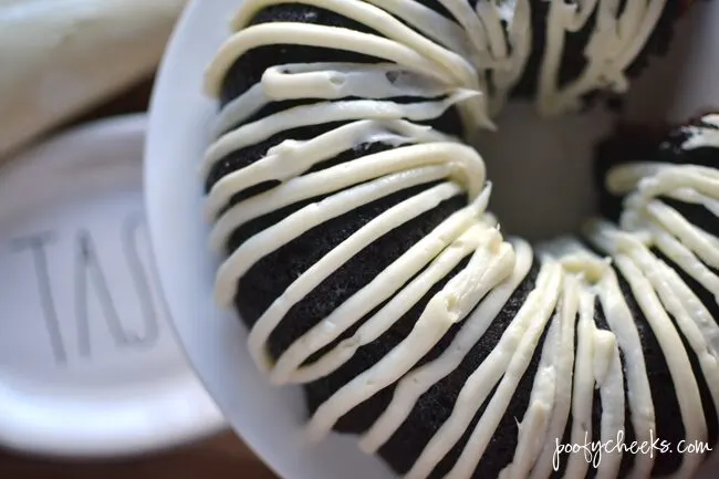 carrot-pecan-bundt-cake