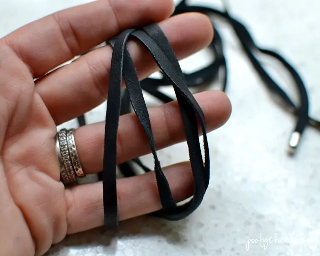 Leather Choker Necklace DIY