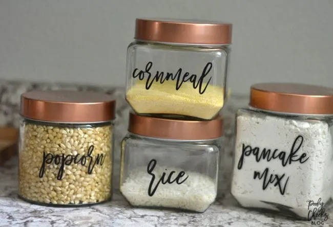 Pantry Labels - free cut files for Silhouette and Cricut. Get your pantry organized.