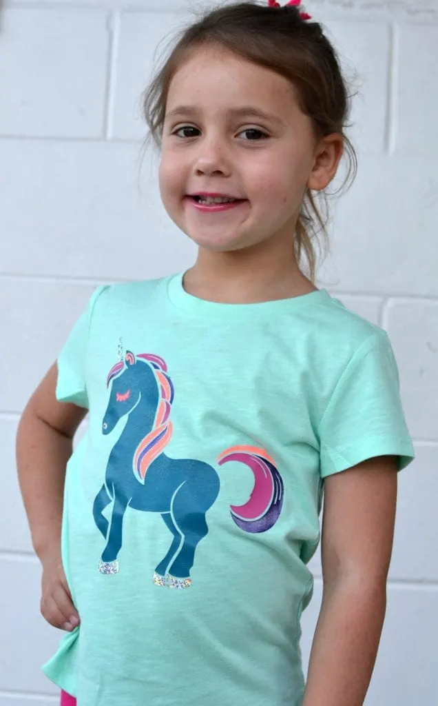 DIY Unicorn Shirt - A Unicorn shirt made with HTV and a Silhouette or Cricut.